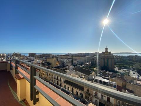 Bella Vista Apartment Сиракуза Екстериор снимка